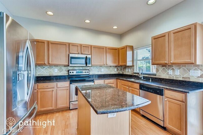 Building Photo - 4 br, 2.5 bath House - 3600 Cresthill Ln UNIT