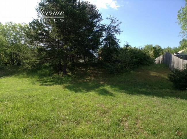 803 Banner Oak Court Pending Lease House For Rent In Greensboro