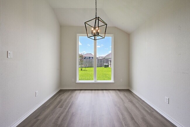 Foto del edificio - Immediate Move in - 3 Bedroom, 2 Bathroom Home in Rudder Pointe with Open Concept