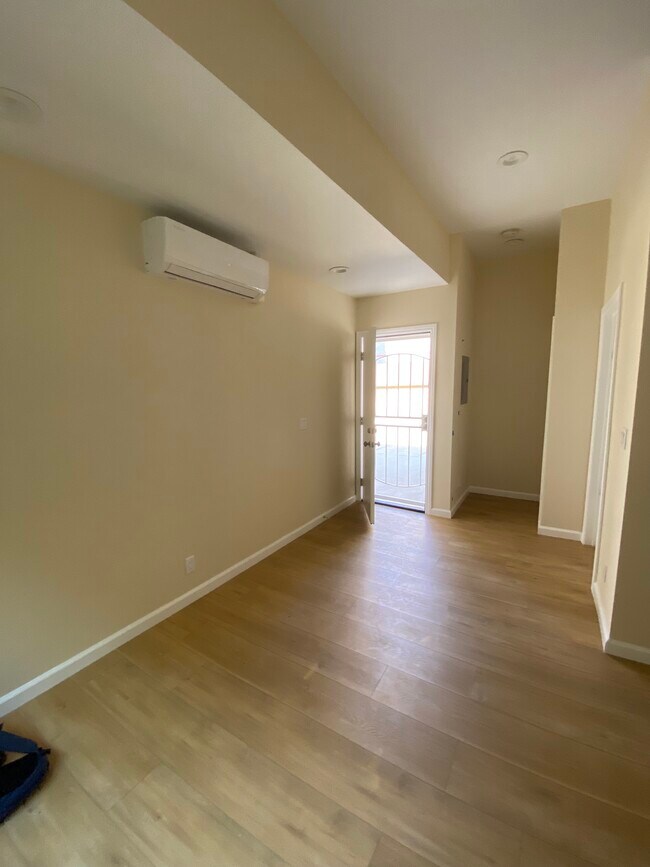 Sala de estar - 371 Douglas St