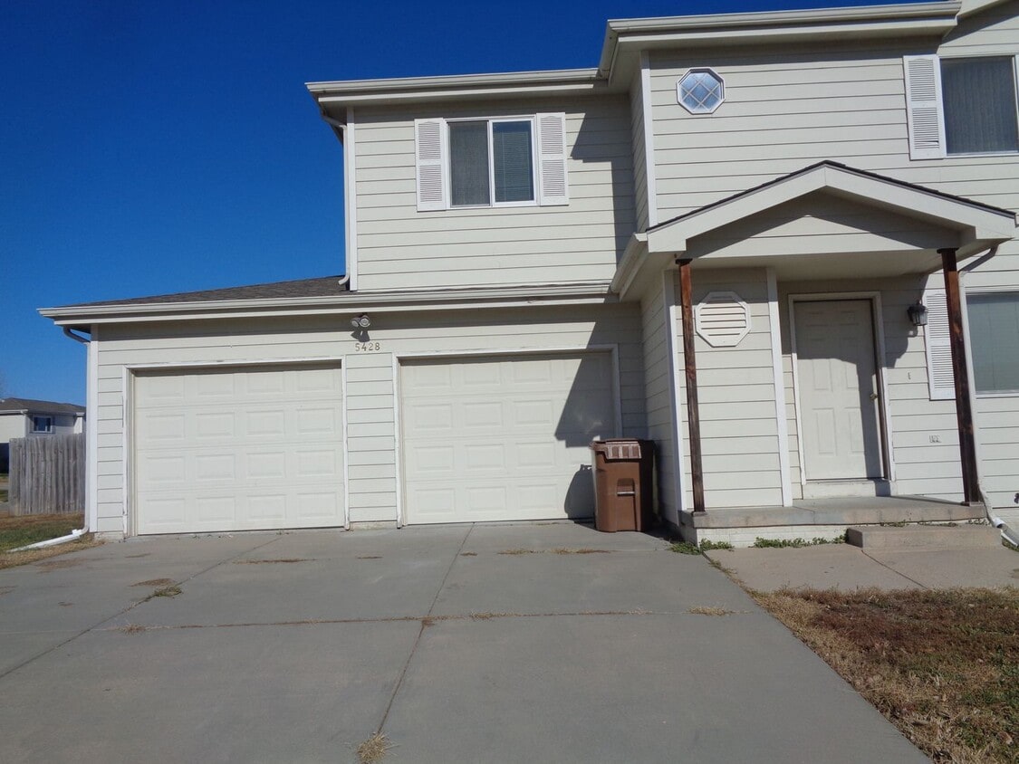 Foto principal - 5428 W Redberry Ln