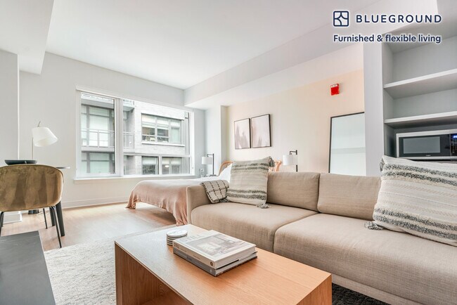 Building Photo - 455 I St NW