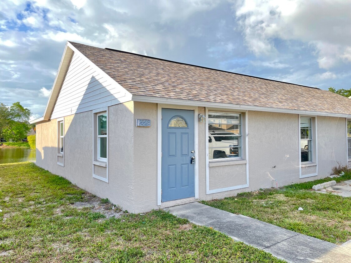 Primary Photo - 2218 30th Ave W