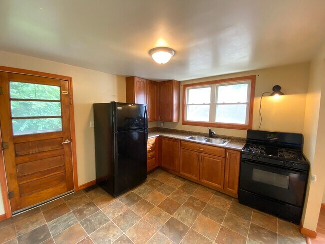 Foto del edificio - 1 Bed, 1 Bath Home for Rent in East Peoria!