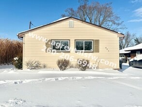 Building Photo - 401 Dalgren Ave