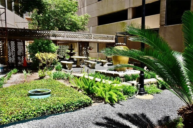 Foto del edificio - 3525 Sage Rd