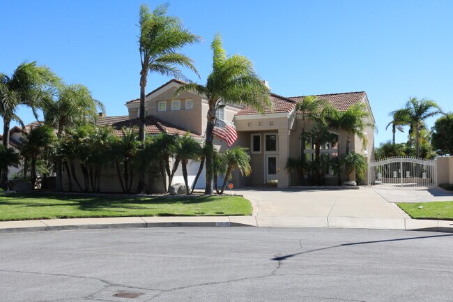 Foto del edificio - 14049 Claremont Ln