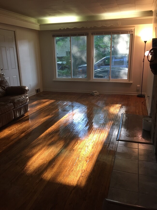 Photo - 707 Hayes St Apartment