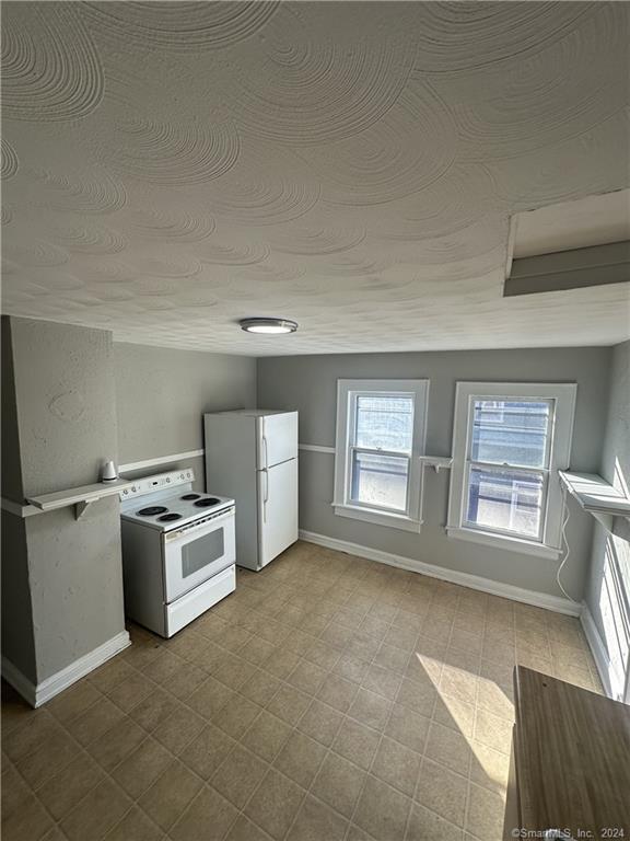 Foto principal - 2310 Barnum Ave