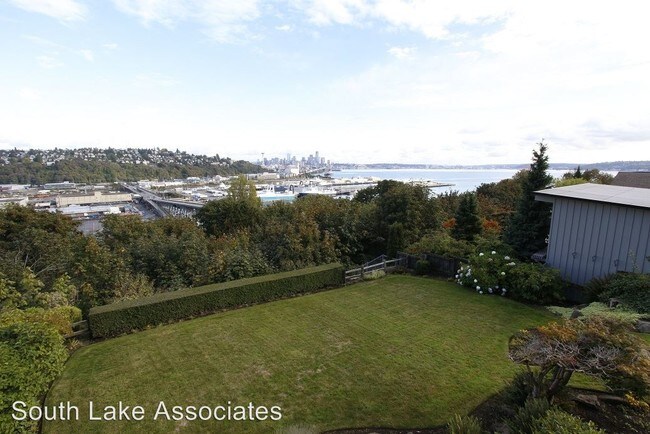 Foto del edificio - 4 br, 3 bath House - 1556 Magnolia Way West
