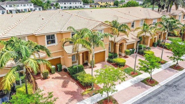 Building Photo - 1045 NE 42nd Ave