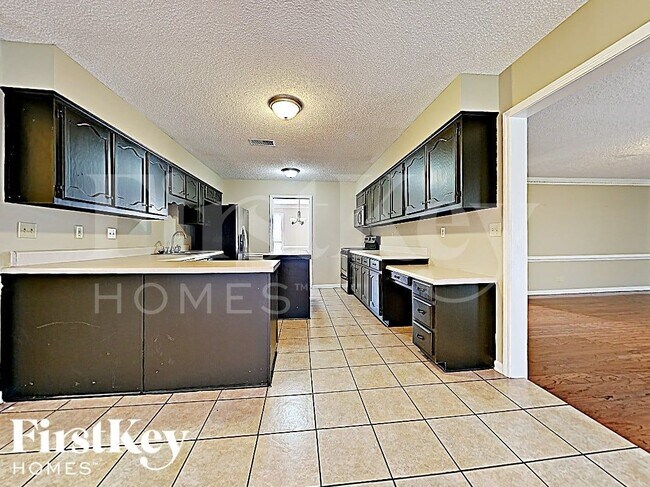 Foto del edificio - 3718 Old Creek Cove