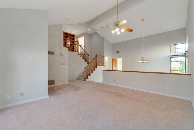 Foto del edificio - 1718 Kofman Pkwy - 4 bedroom | 3 bath | Si...