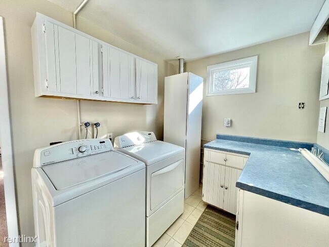 Foto del edificio - 2 br, 1 bath House - 39191 Jefferson Ave