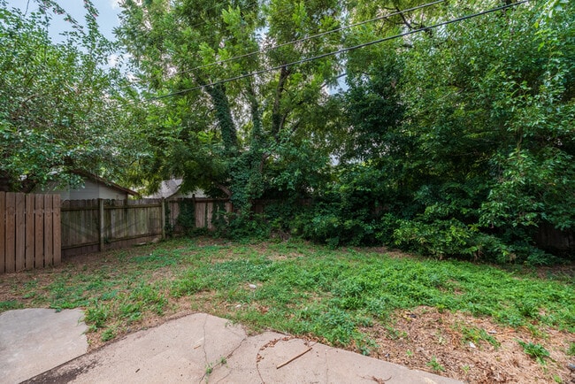 Foto del edificio - 607 N Lorraine Ave