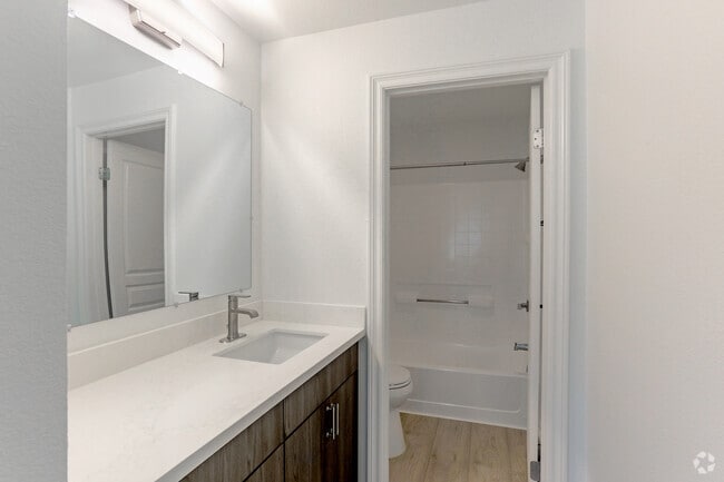 2BR, 2.5BA - 1263SF - Bathroom - Museum Park