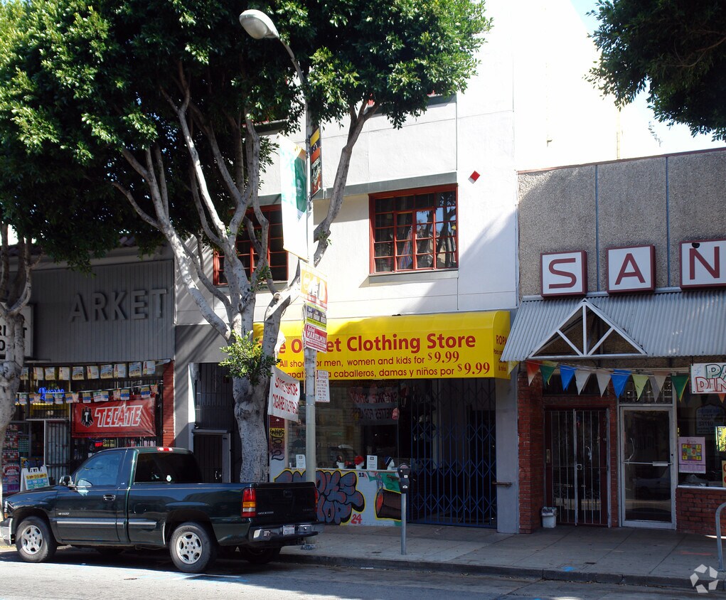 Foto del edificio - 2782 24th St
