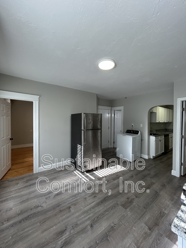 Foto del edificio - 148 Ingleside Ave