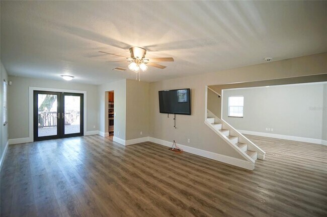 Foto del edificio - 317 W Hanlon St