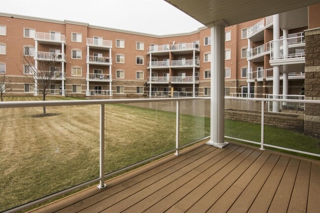 Building Photo - 263-263 Macewan Rd