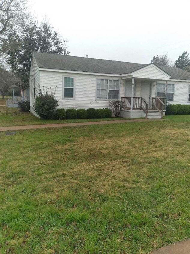 Primary Photo - 2806 Mobley St NW