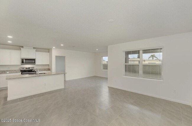 Building Photo - 1145 Dugan CIR SE