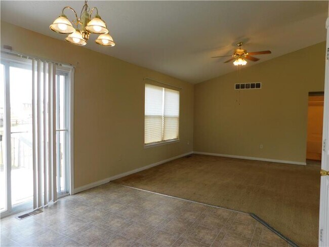 Foto del edificio - 1206 Carthage Dr