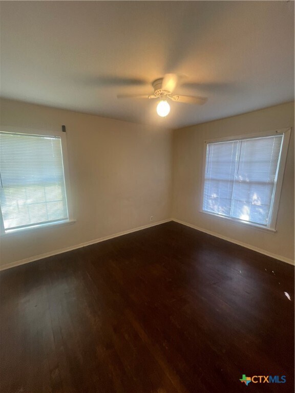 Foto del edificio - 1610 Travis Ave