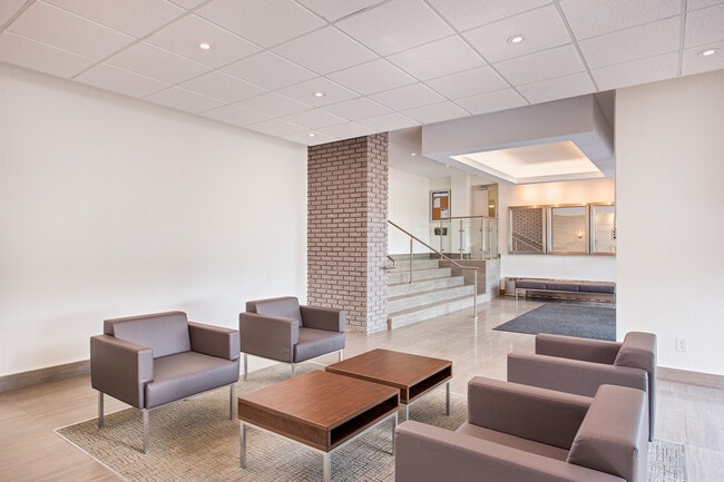 Photo du bâtiment - Pacific Way Apartments