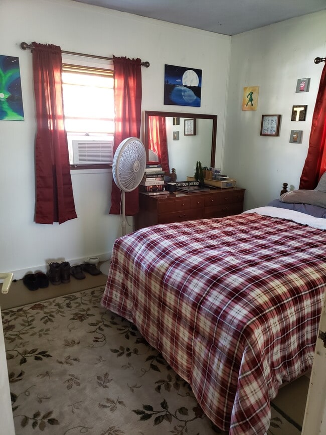 Foto del edificio - 1255 Old Bristol Rd