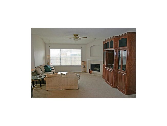 Foto del edificio - 3 Bedroom 2 Bath home for Lease in Denton