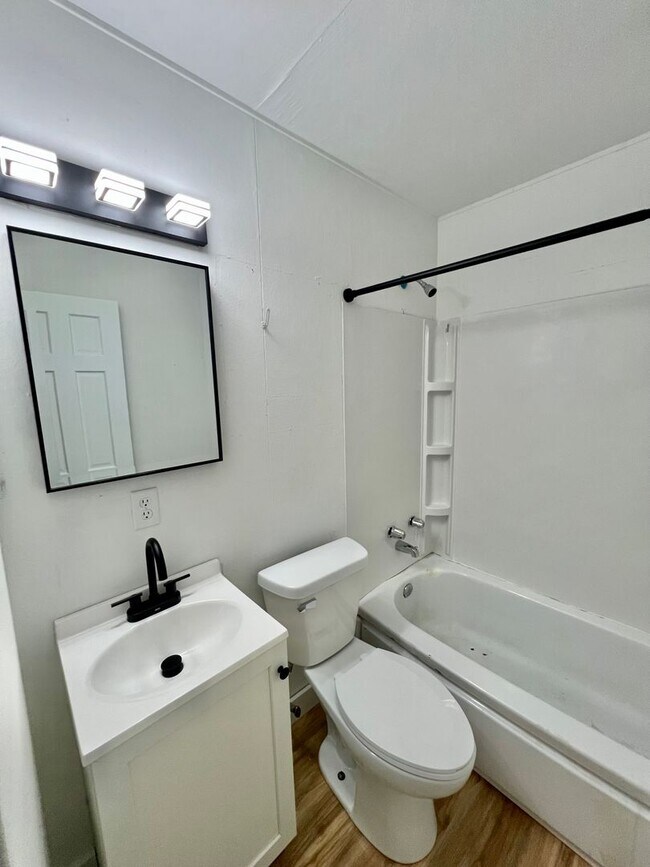 Foto del edificio - New Listing! 3 bedroom House!