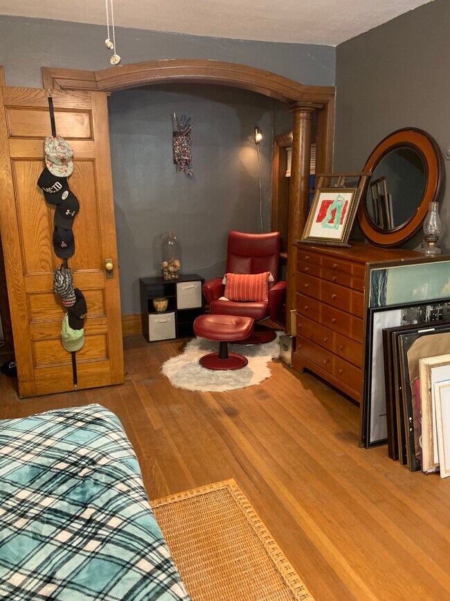 Bedroom - 570 Seneca Pky