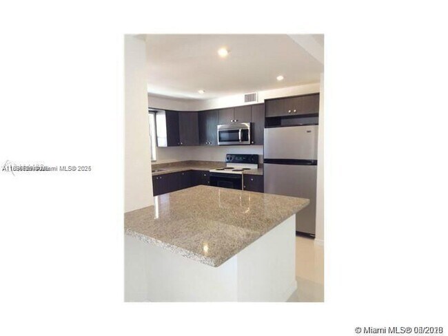 Building Photo - 180 NE 12th Ave