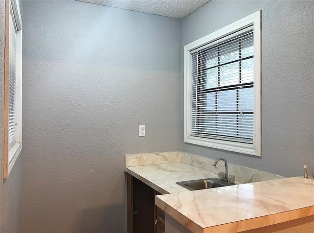 Foto del edificio - 1129 Bent Oaks Dr