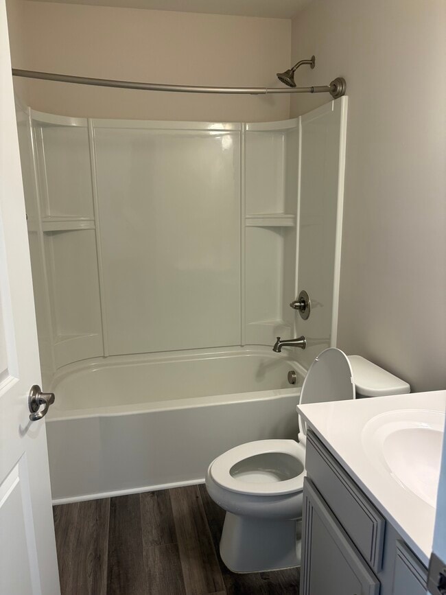 Building Photo - 6621 Pathfinder Way