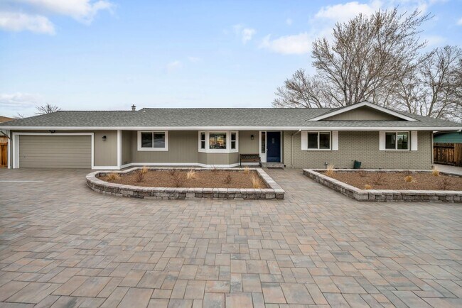 Building Photo - 13745 Kewanna Trail
