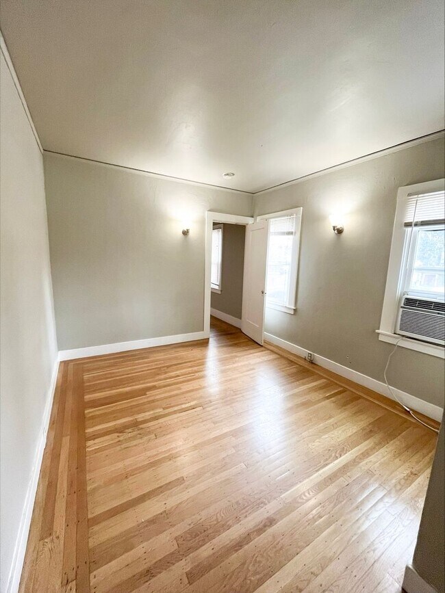 Foto del edificio - 2801 H St