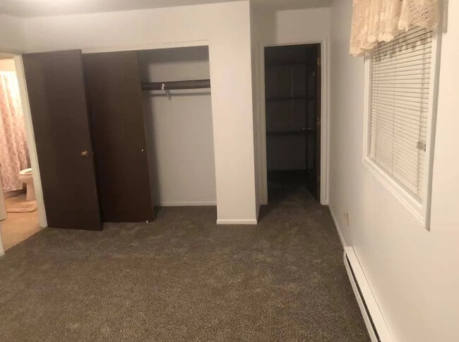 Building Photo - 4734 W Dimond Blvd