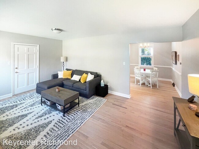 Foto del edificio - 3 br, 1 bath House - 7507 Roswell Rd