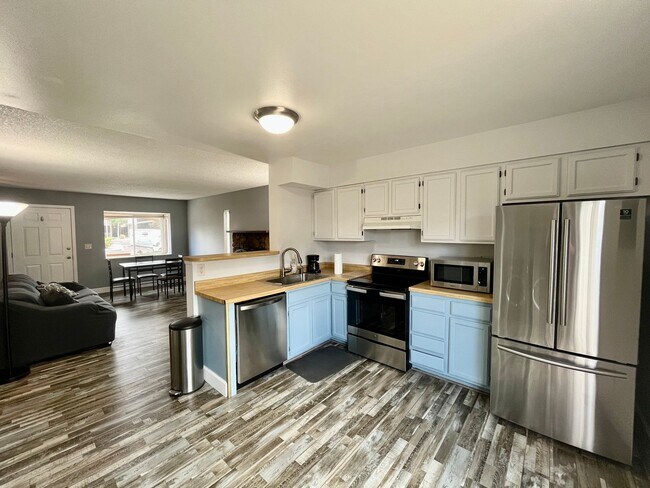 Foto del edificio - 7618 Lexington Manor Dr