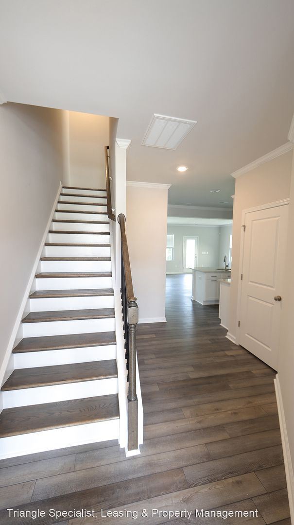 Building Photo - 3 br, 2.5 bath House - 1217 Pate Farm Lane