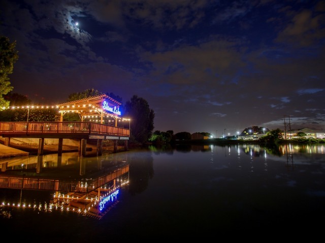 Vista nocturna - Stonelake Apartment Homes