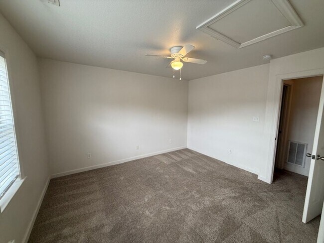 Foto del edificio - Carolina Forrest! 3 Bedroom / 3 Bath. Pet Friendly.