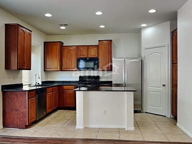 Foto del edificio - 10822 Elfstrom Ave