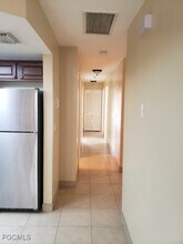 Building Photo - 405 SE Van Loon Terrace