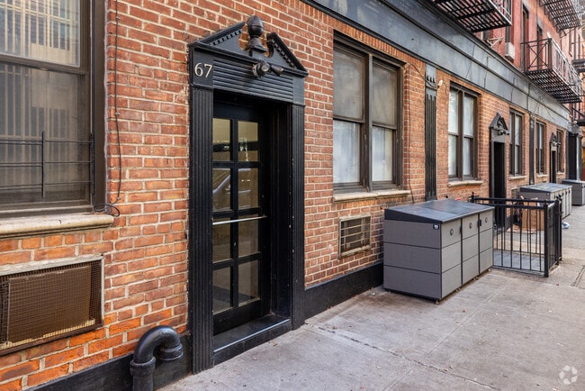 Building Photo - 67 Sullivan St