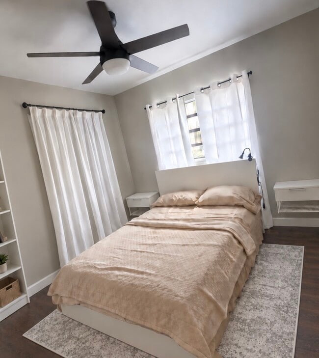 Photo - 702 S Solandra Dr (Orlando, FL) House