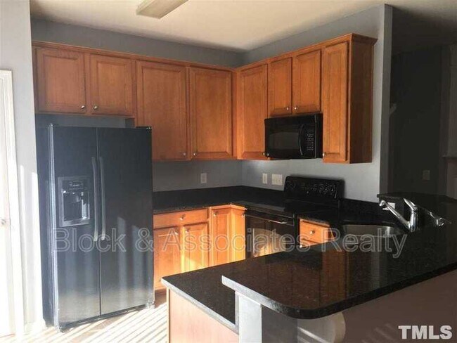 7029 Racine Way photo'