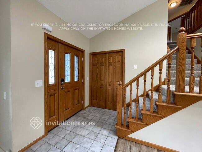 Building Photo - 400 Cimarron Rd